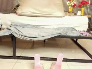 Julietha-taylor  live sex cam