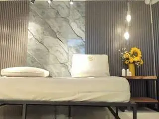 Julietha-taylor  live sex cam