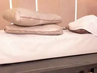Julietha-taylor  live sex cam
