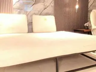 Julietha-taylor  live sex cam