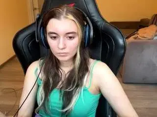 Kelsienoggle  live sex cam