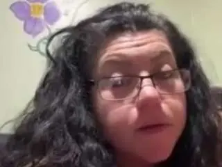 Smoky0160  live sex cam