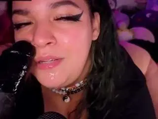 Booboosperfectfacefuck  live sex cam