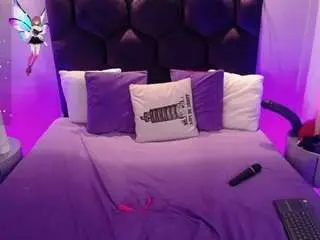 Gin-fox  live sex cam