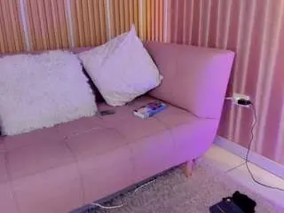 Gin-fox  live sex cam