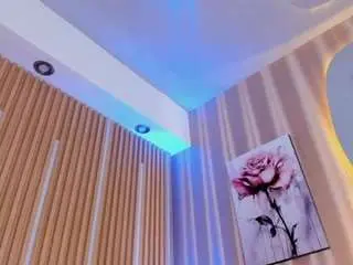 Gin-fox  live sex cam