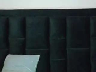 Kinkyandsavage  live sex cam