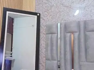 Kinkyandsavage  live sex cam
