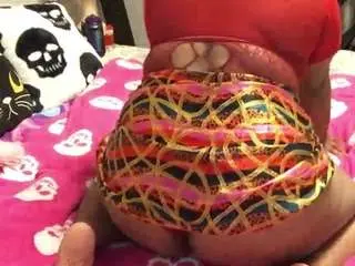 Kittirosebell  live sex cam
