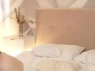 Belle-phine  live sex cam