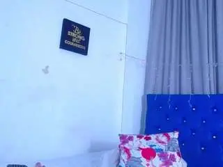 Kinkymilff  live sex cam