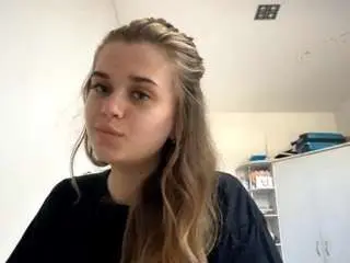 Romaortuno  live sex cam