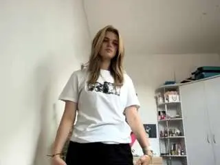 Romaortuno  live sex cam