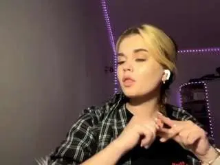Romaortuno  live sex cam