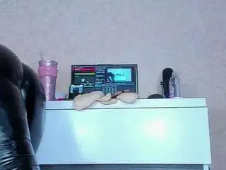 Tykitaa  live sex cam