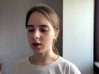 Kittiehirkaler  live sex cam