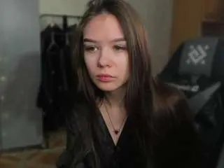 Laylashineee  live sex cam