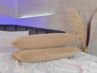 Nicolettee1  live sex cam