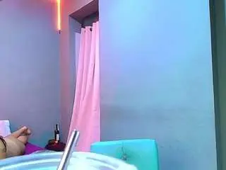 Sophiejuicy22  live sex cam