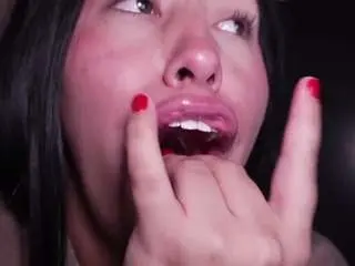 Helener-mouth  live sex cam