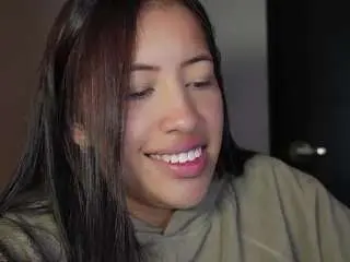 Helener-mouth  live sex cam