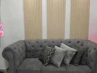 Alisha-rose  live sex cam