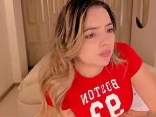 Amywoods  live sex cam