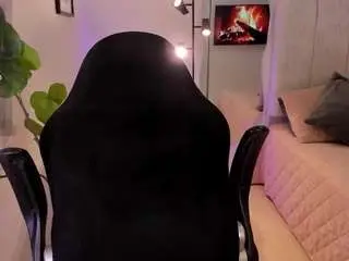 Amywoods  live sex cam