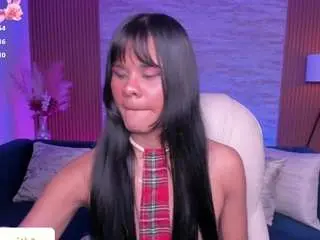 Anniiee-smith  live sex cam