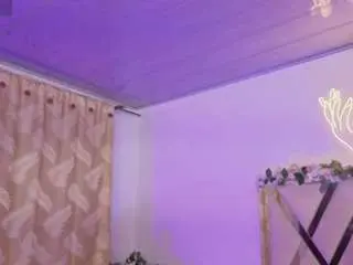 Cristalbroke-tay  live sex cam