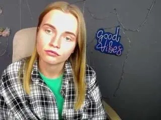 Margaritakiss  live sex cam