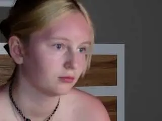 Angelwise  live sex cam