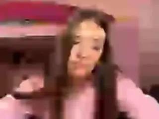 Minniegastello  live sex cam