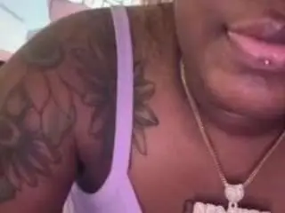 Prettypeachessss  live sex cam