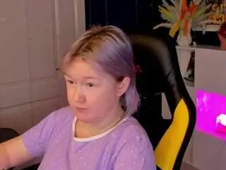Sara-moor  live sex cam