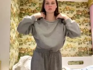 Tynishawilder  live sex cam