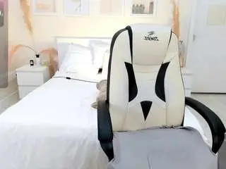 Helenaregal  live sex cam