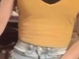 Invinciblelevy  live sex cam