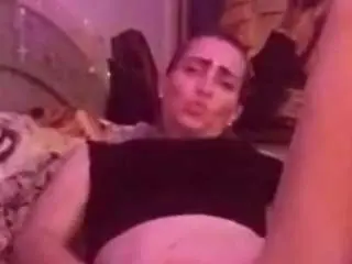 Invinciblelevy  live sex cam