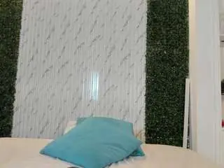 Lea-rousse  live sex cam