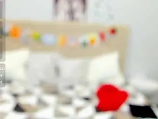 Lindainsatiable  live sex cam