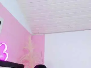 Miia-dool  live sex cam