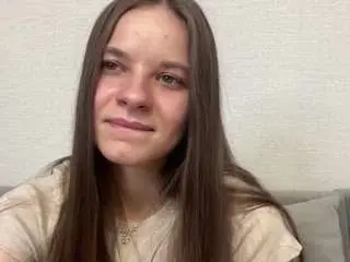 Terinarujawitz  live sex cam