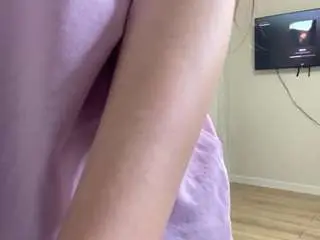 Terinarujawitz  live sex cam