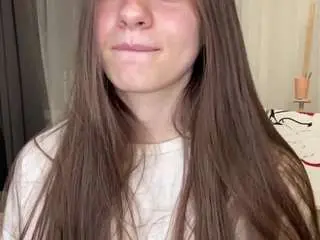 Terinarujawitz  live sex cam