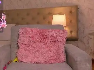 Thiara-scarlet  live sex cam