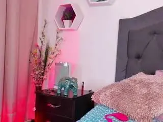 Carolina-hot  live sex cam