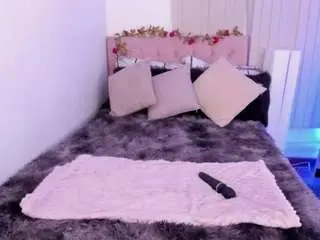 Isa-emm1  live sex cam