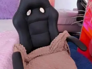 Isa-emm1  live sex cam