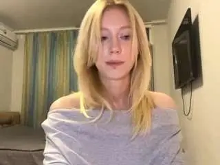 Melonietrent  live sex cam